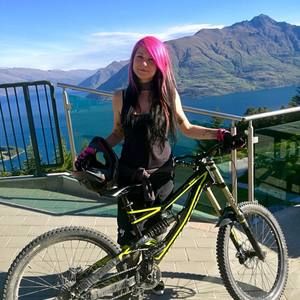 Meet your Posher, Žandy